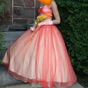 👑✨ Blush Orange Sweet 16/Quinceañera Dress/Gown✨👑